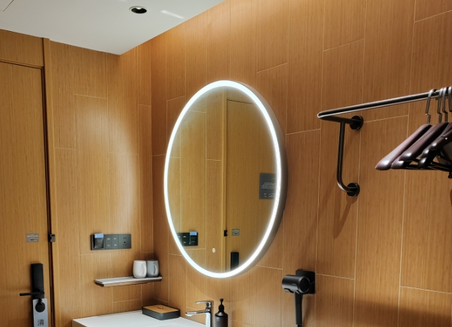 連鎖酒店都在用的SPC石晶墻板